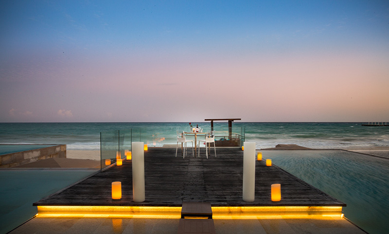 Grand Hyatt Playa del Carmen beach dining - editorial only