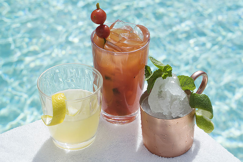 Cocktails at The Aquatic Club at The Palazzo Las Vegas