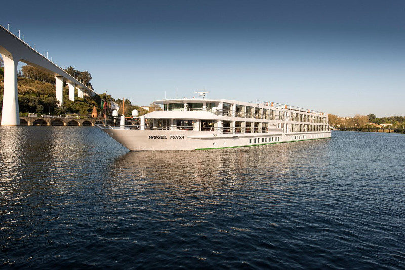 MS Miguel Torga CroisiEurope