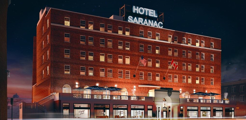 Exterior of Hotel Sarnac 