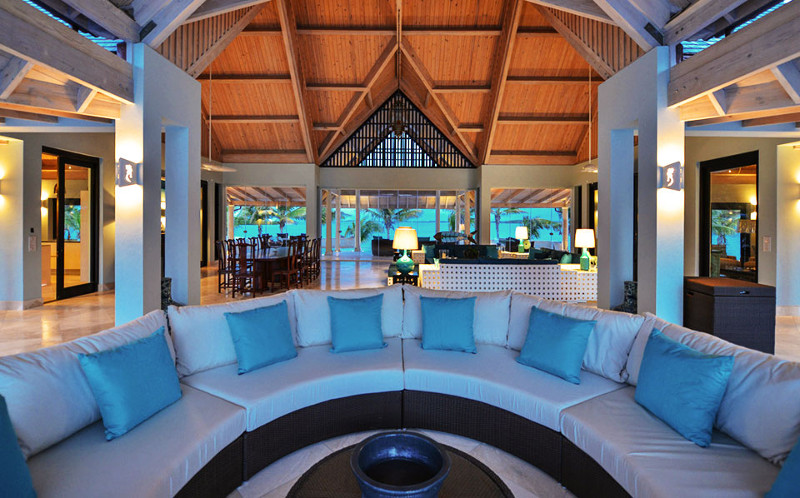 Sitting area in Lazy Lizard Estate