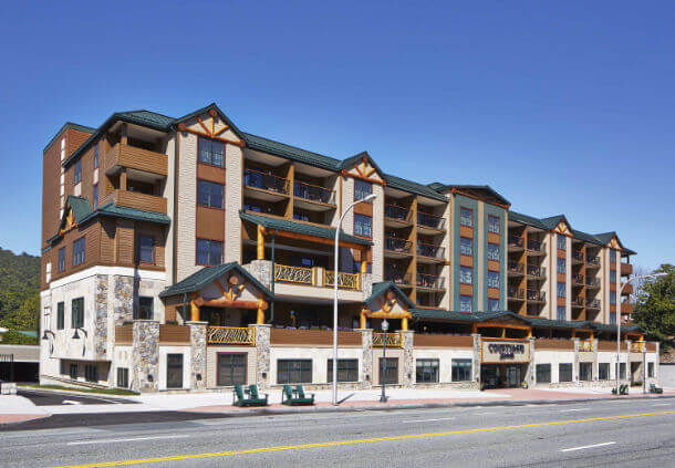 exterior of the Courtyard Lake George