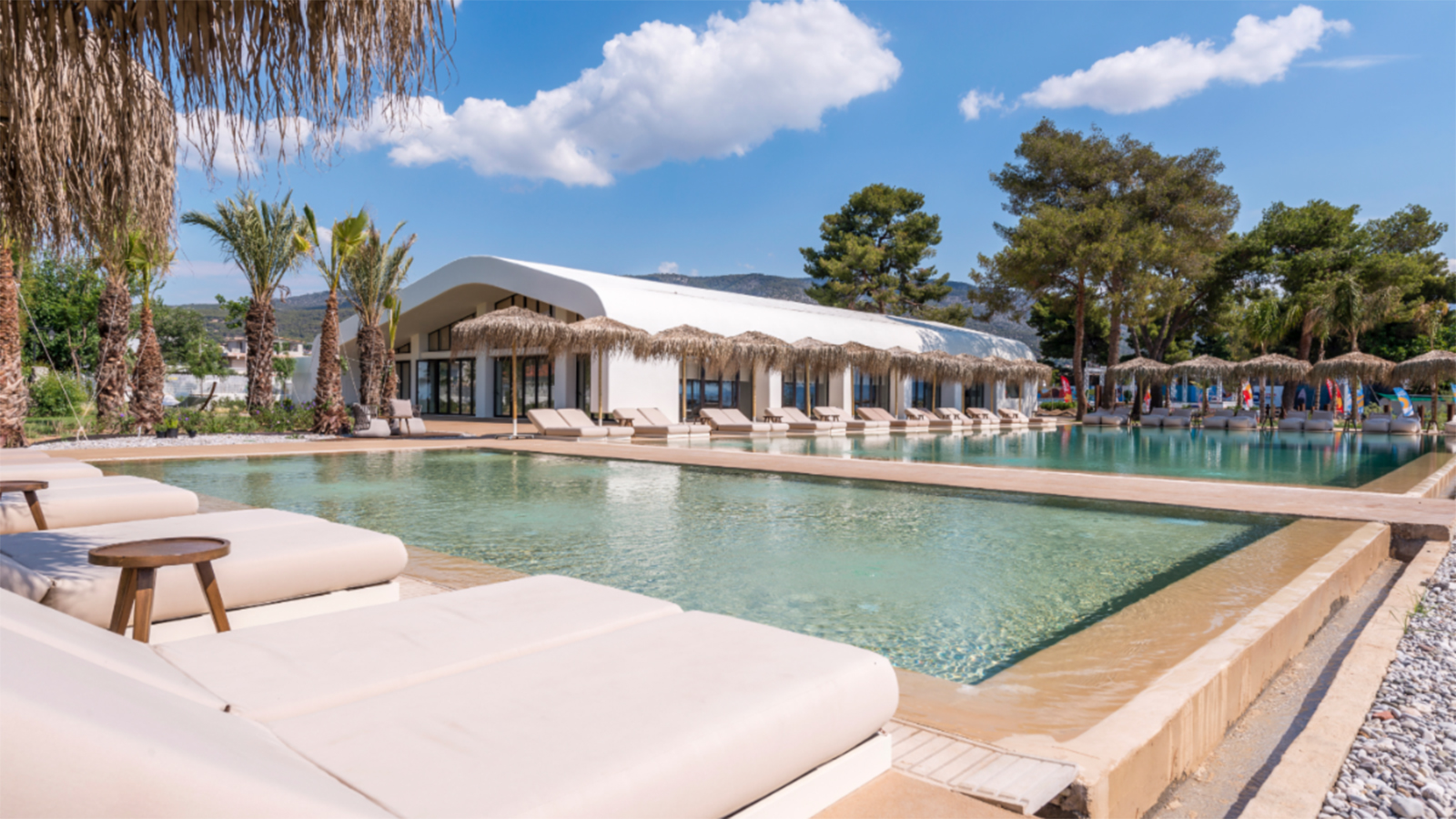 Poolside Isla Brown Corinthia