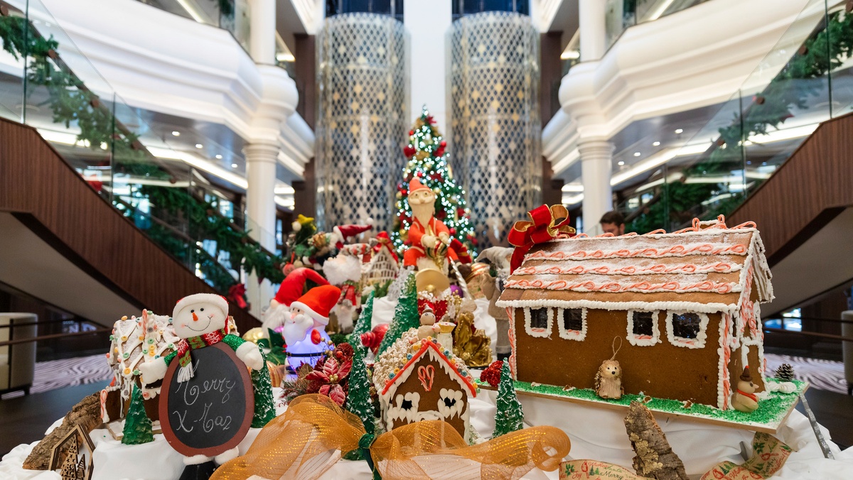 Christmas DecorationsRegent Seven Seas CruisesRSSC