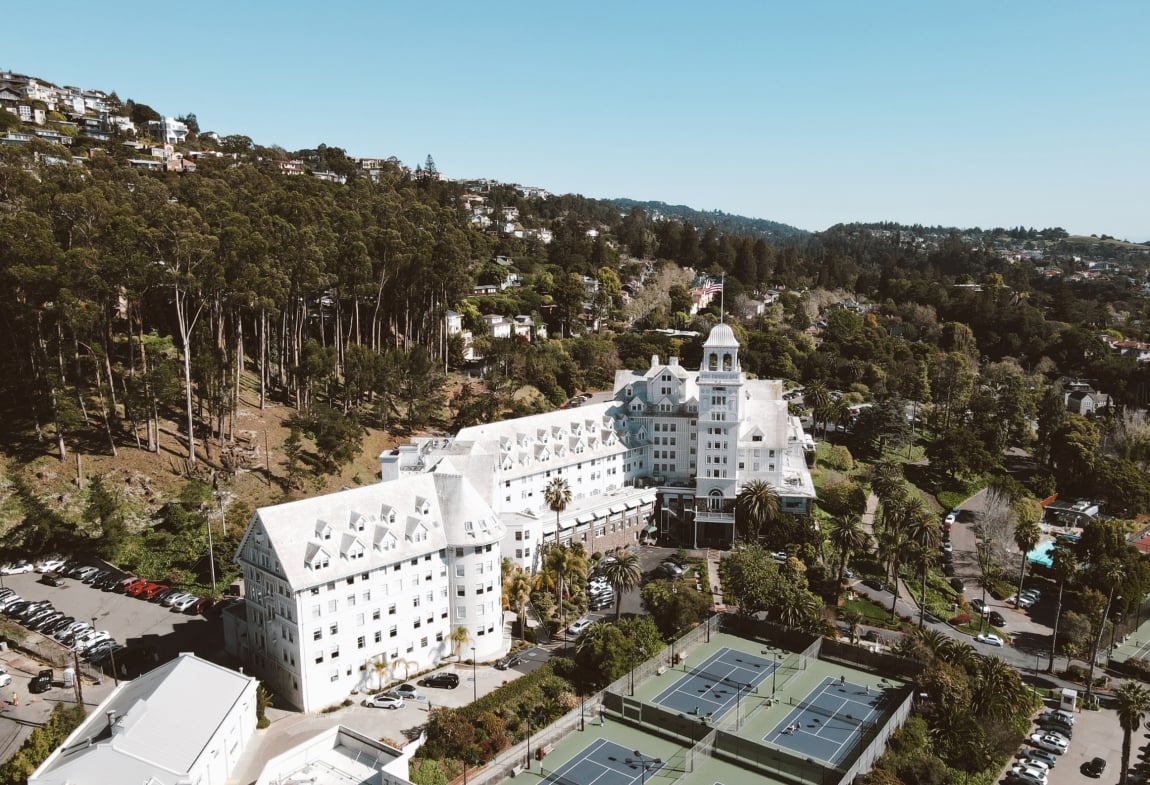 Claremont Resort  Club