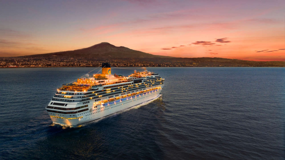 Costa FascinosaMount Etna skylineCosta Cruises