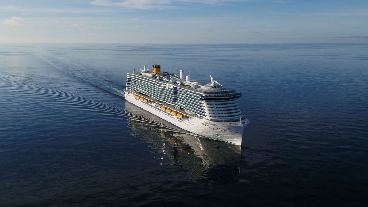 Costa ToscanaCosta Cruises
