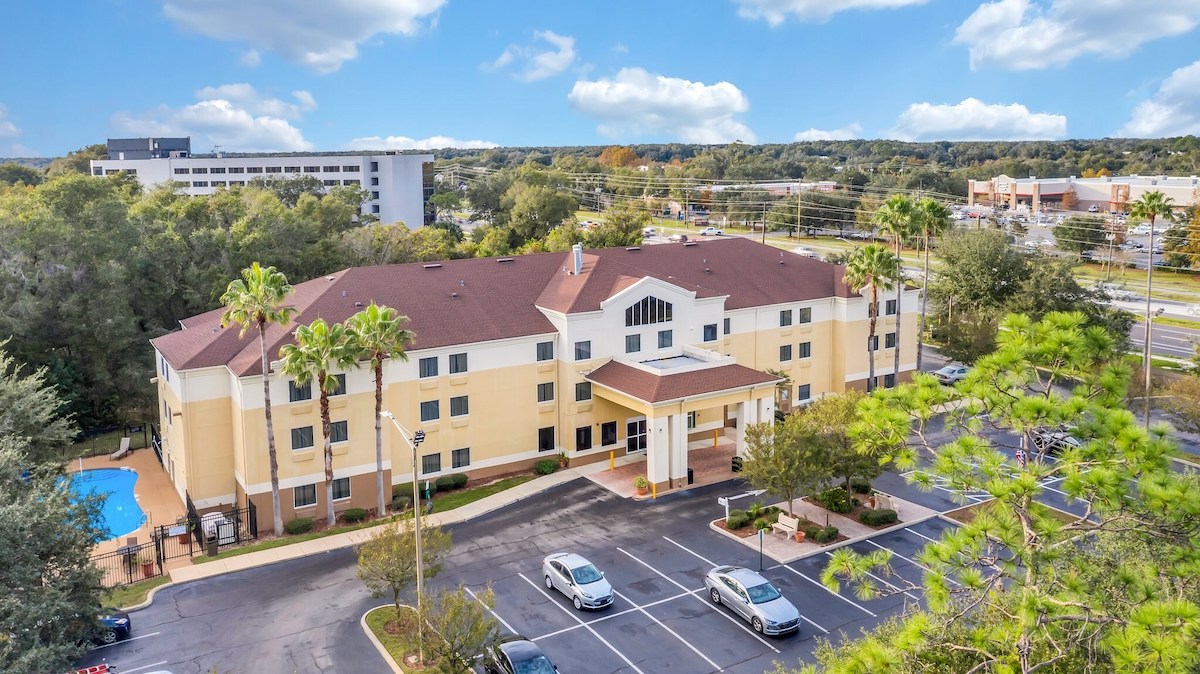 Comfort Inn  Suites Deland  Orlando MSA