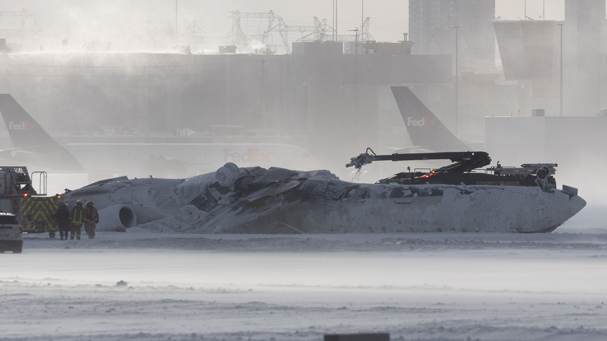 Delta Connection Flight 4819 crash in Toronto