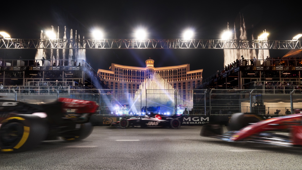 Final Hero Track ShotBellagio Fountain Club  Bellagio FountainsFormula OneF1