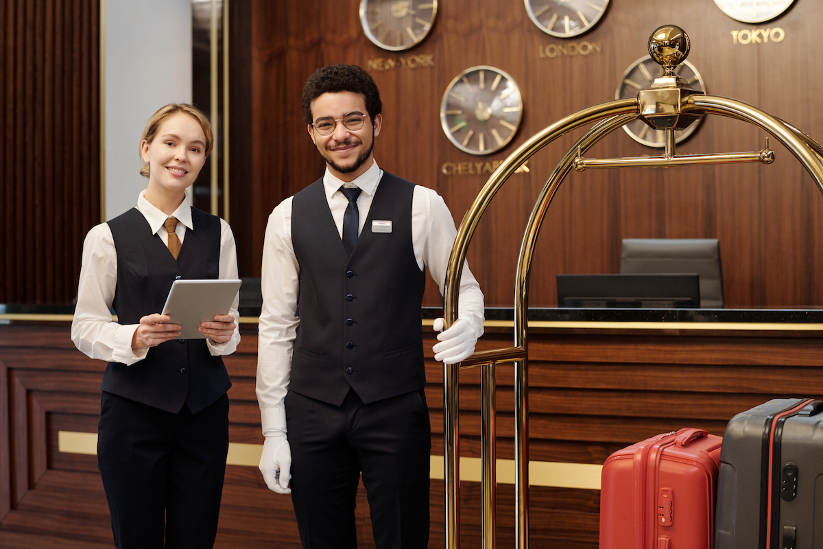 Laborhotel workersfront deskbellman
