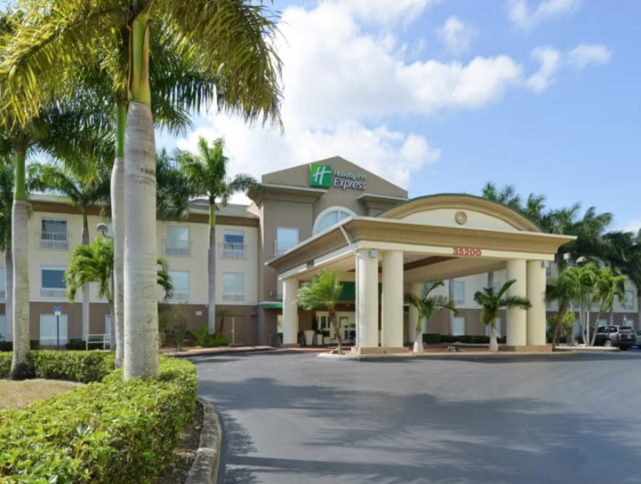 Holiday Inn Express  Suites Florida City 