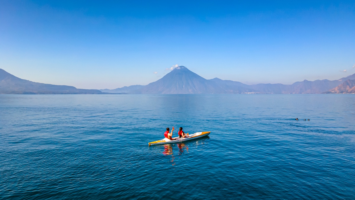 Lago de AtitlnLake AtitlnSololGuatemala
