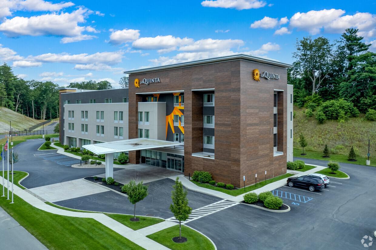 La Quinta Inn  Suites hotel property in Clifton Park NY