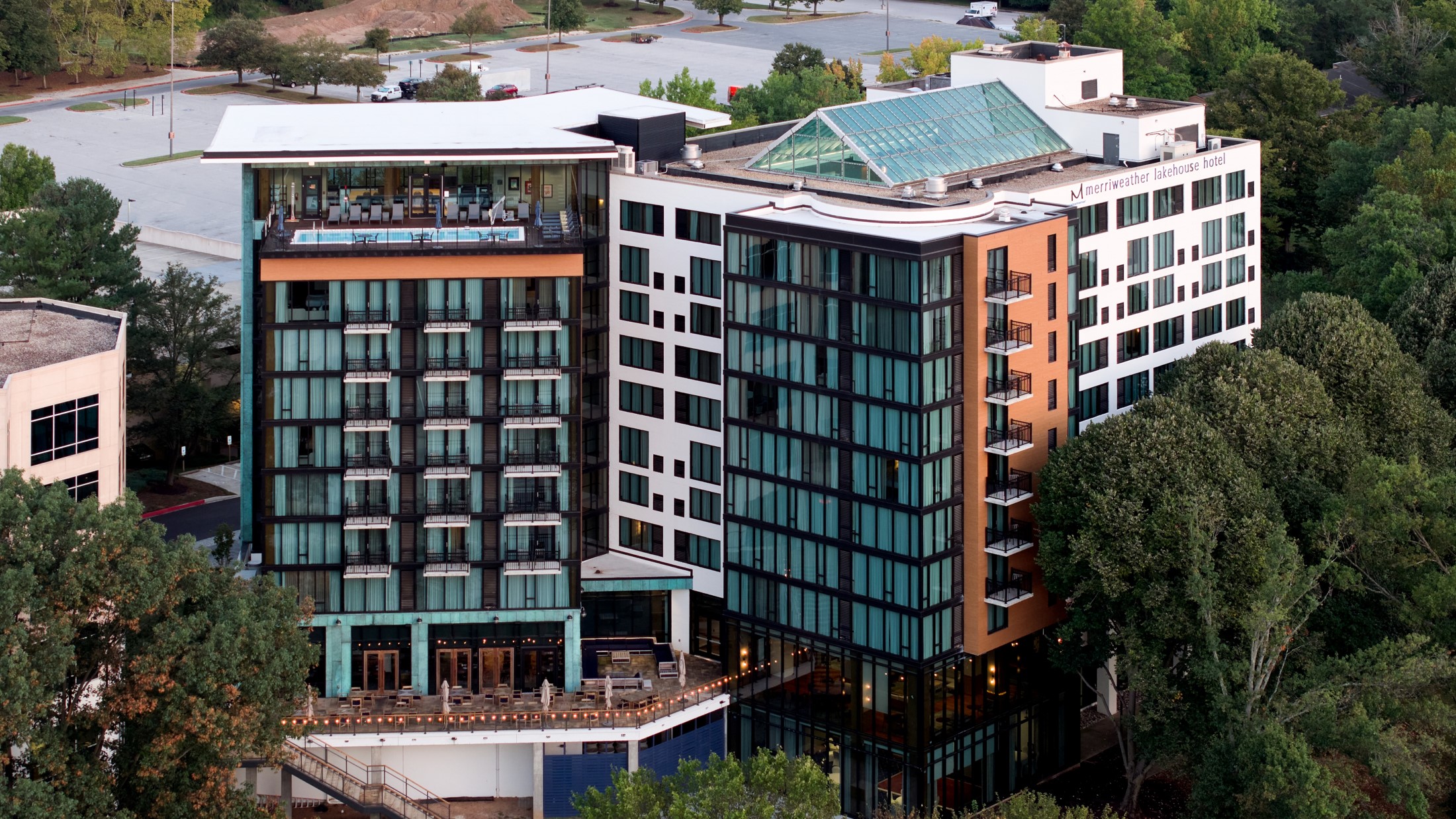 Merriweather Lakehouse Hotel Autograph Collection