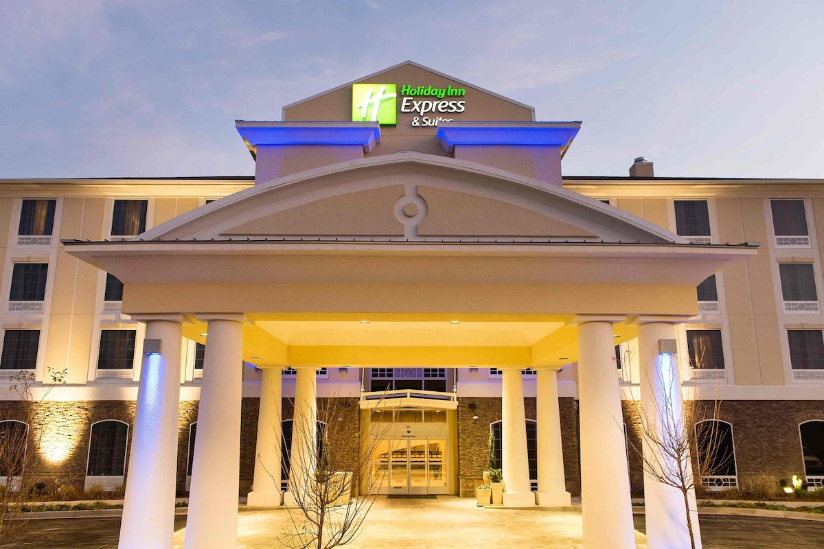 Holiday Inn Express  Suites in Aiken SC