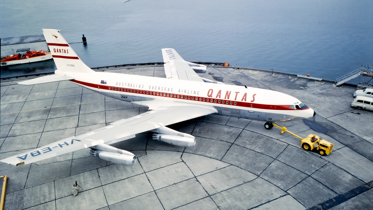 QantasVH-EBA-Seattle-1959