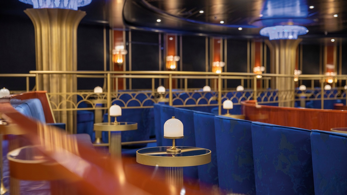 Seven Seas SplendorTheaterRSSC