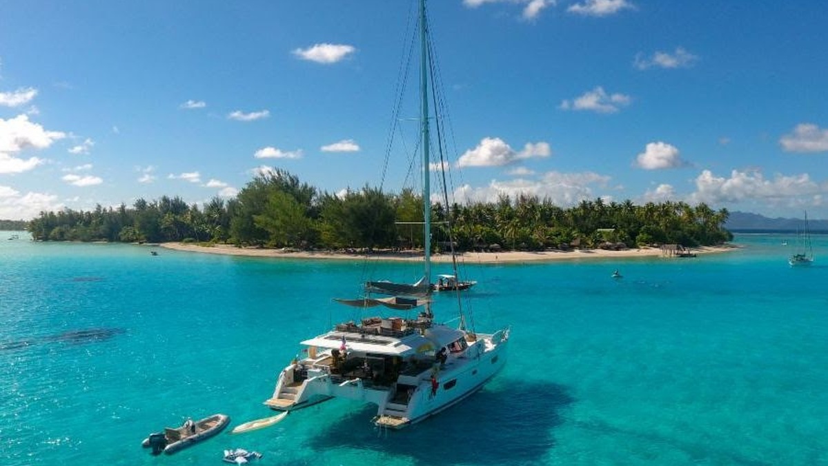 TradeWindsYacht Charter