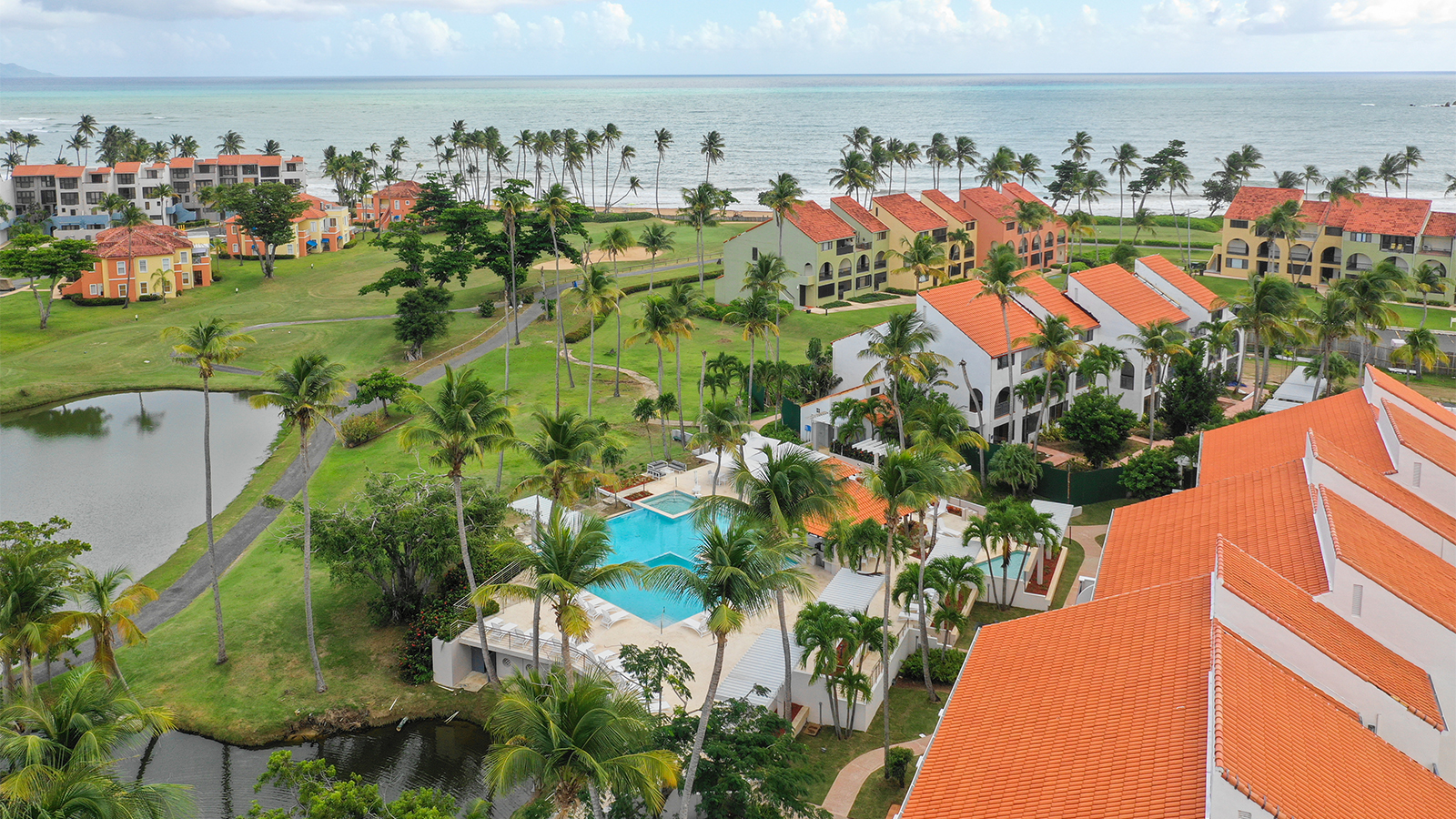 Wyndham Palmas Beach  Golf Resort 