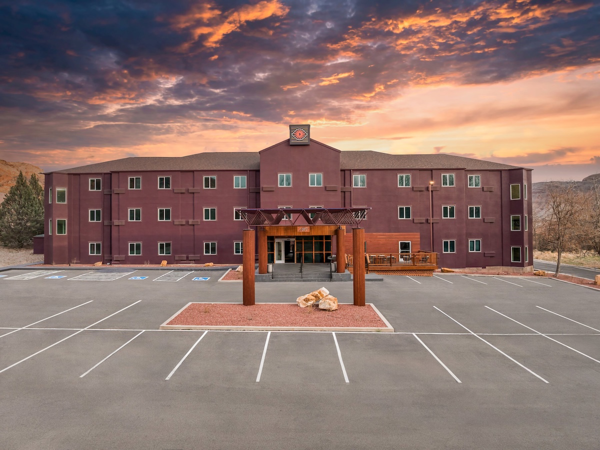Wolfes Hotel