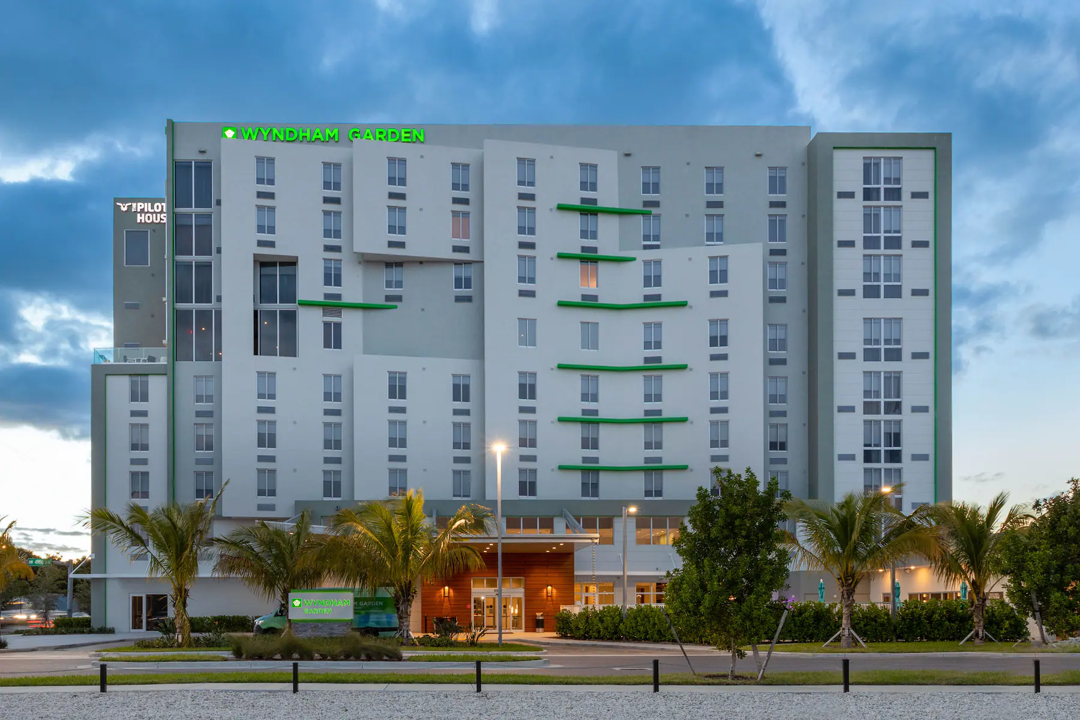 Wyndham Garden Miami Airport Exterior