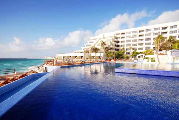 Grand Oasis Sens