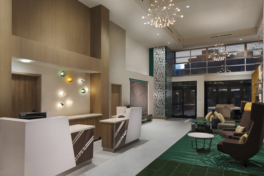 The lobby at the Courtyard by Marriott San Diego GaslampConvention Center