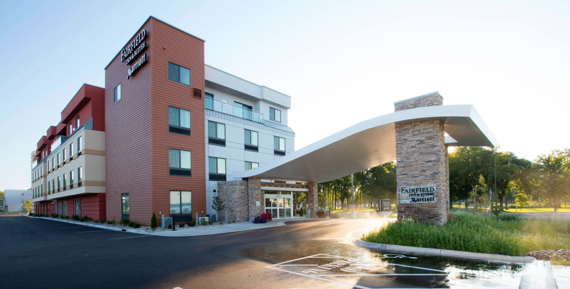 Detroit Lakes Fairfield Inn  Suites