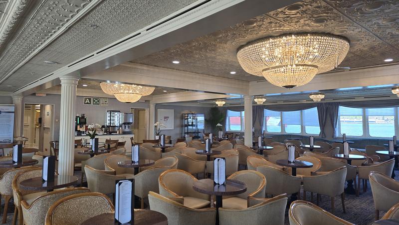 Compass Lounge, Victory II
