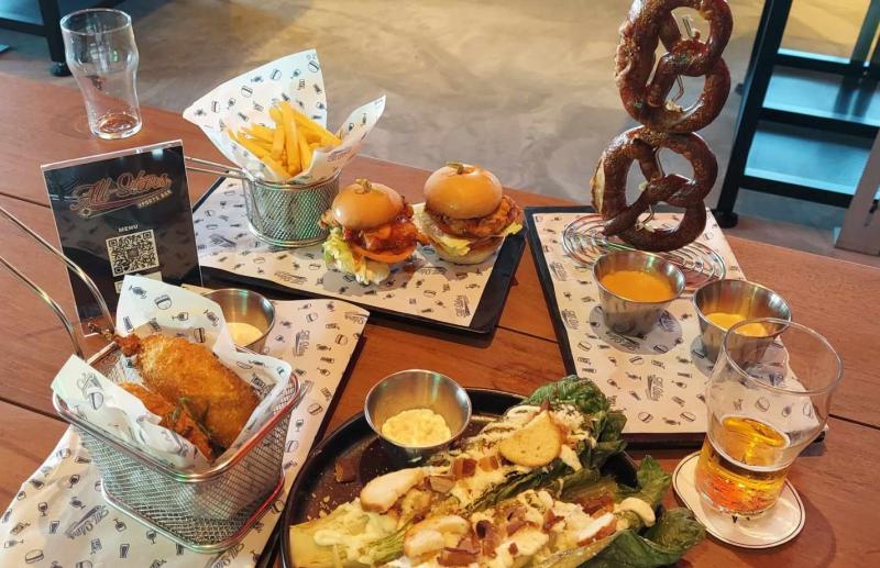 The casual food choices included these at MSC World America's All-Stars Sports Bar.