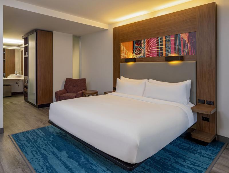 Aloft New Orleans Guestroom