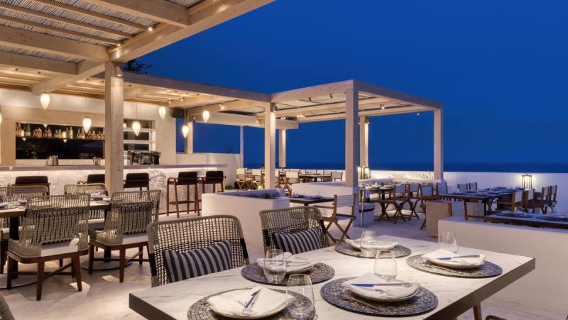 Nectar Restaurant night ambiance_Sandblu Resort_Santorini