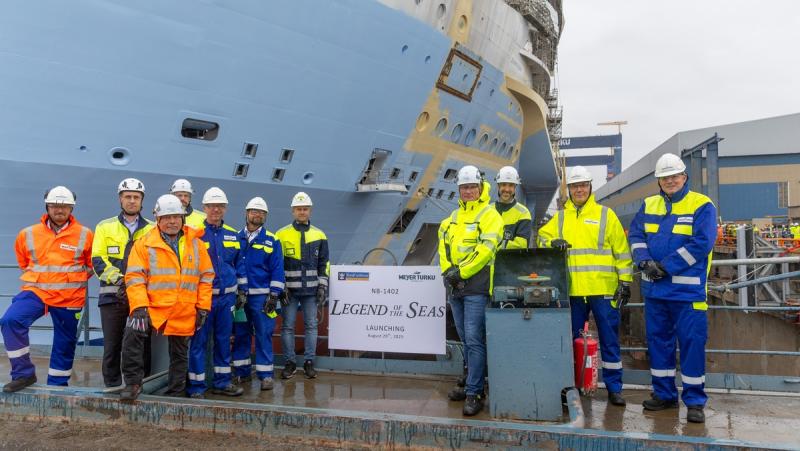 Legend of the Seas_Float out team_Neyer Turku_Royal Caribbean