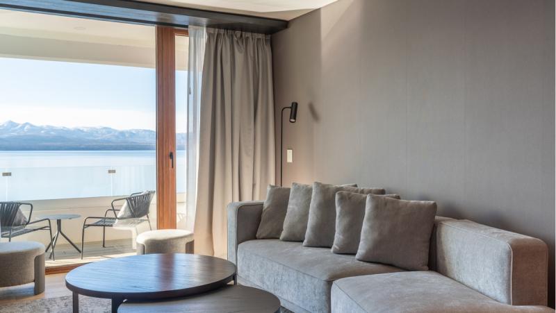 Living area_Master Suite_Two Bedrooms_Lake View_Radisson Blu Bariloche