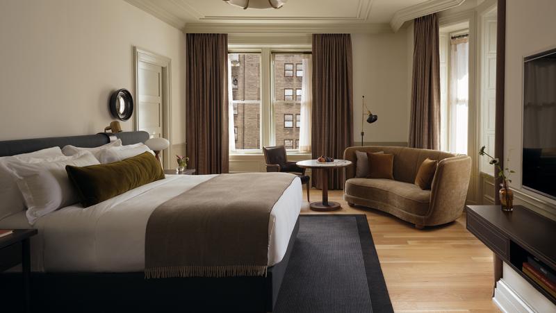 The Bellevue One King Bed City View
