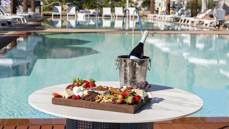 PLUNGE at the Renker Pool_Food and Bev_FUJI_La Quinta Resort & Club