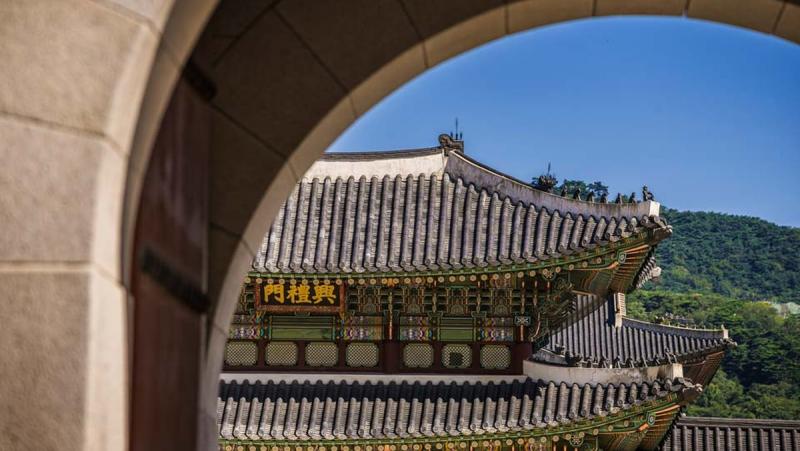 Tauck_Sakura Seas Itinerary_Gyeongbokgung Palace_Seoul_South Korea