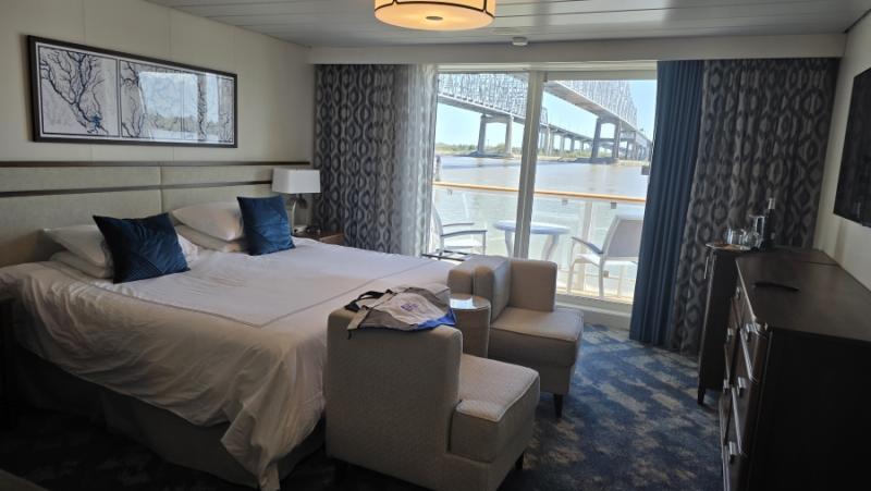The Veranda Suite on American Cruise Lines' American Serenade is spacious with a flexible love seat that splits into two chairs.