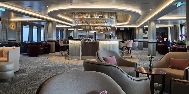 The Panorama Lounge hosts many activities including late-night DJ and comedy performances.
