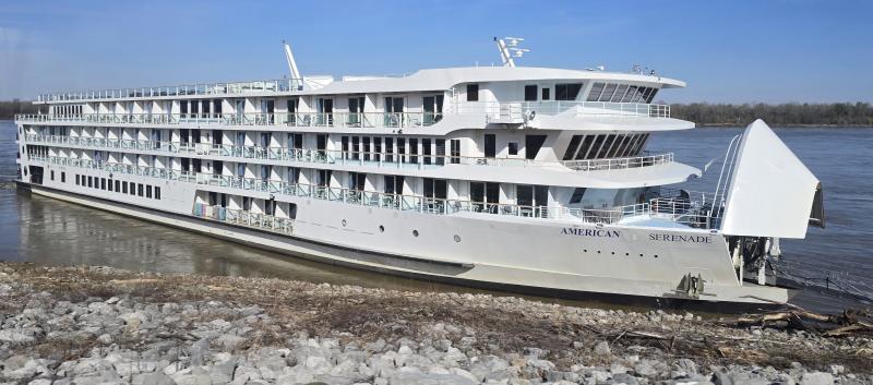 American Serenade, a modern American Riverboat-class vessel for American Cruise Lines, has a snazzy bow that raises up, allowing a gangway to extend to a riverbank. That eliminates the need for a pier. 