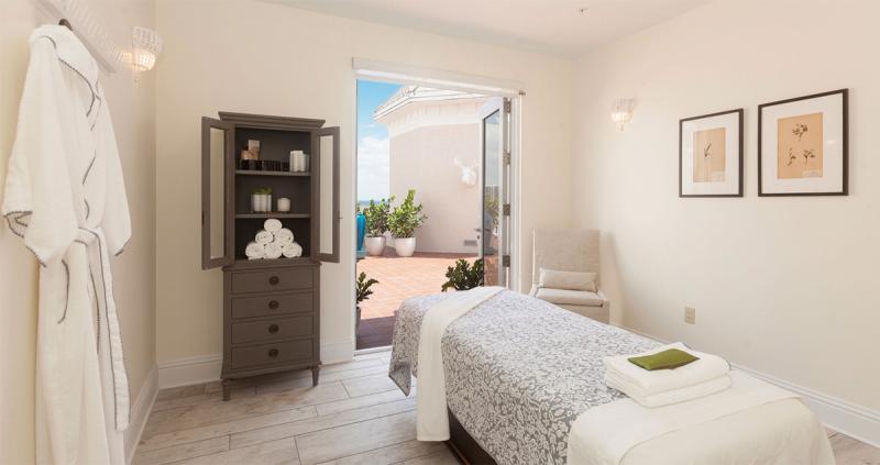 Pure Spa at Pelican Grand Beach Resort