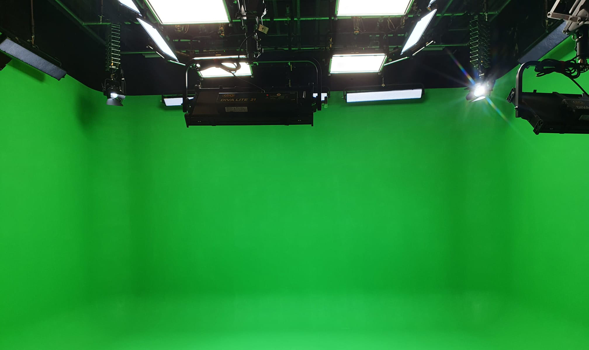 Zero 88 FLX S24 Provides Flexible Lighting Control for University of Sunderland 1