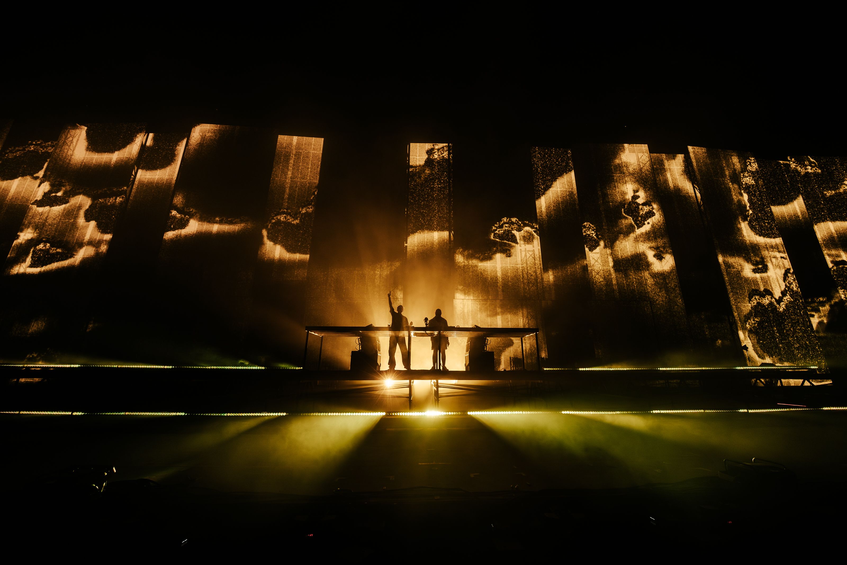 Over 170 CHAUVET Professional Fixtures Light Chase  Status at Coachella