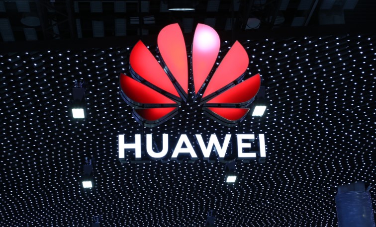 huawei logo at mwc 19