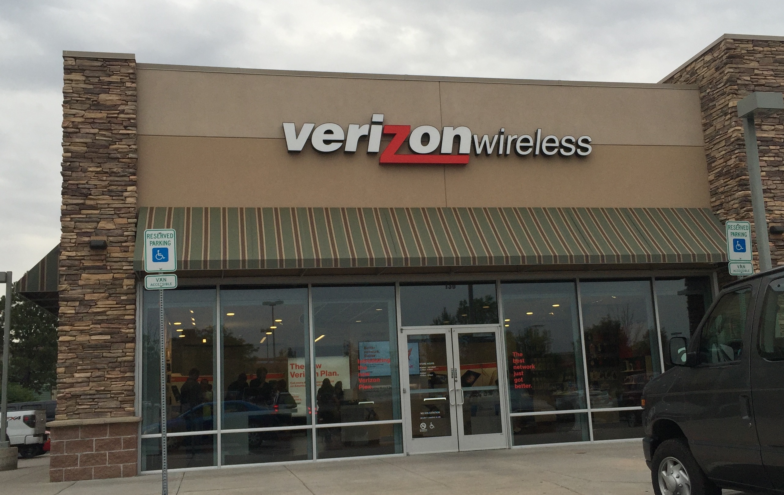 Verizon store
