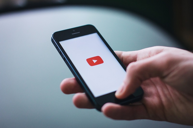 YouTube cell phone